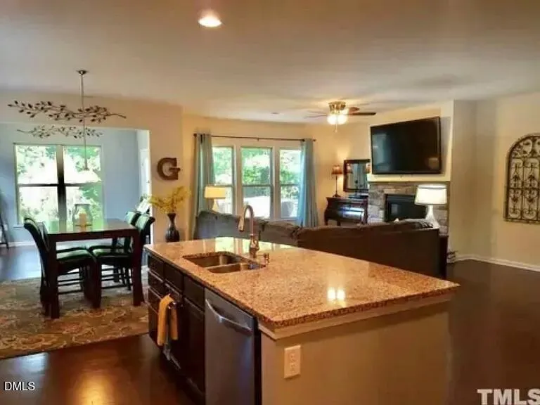 1284 Magnolia Row Trail Apex, NC 27502