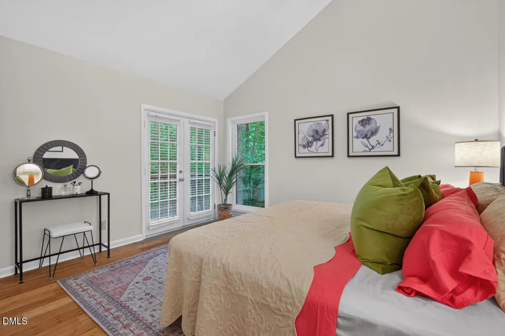 207 Holly Ridge Chapel Hill, NC 27516