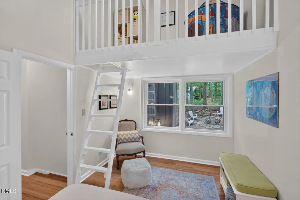 207 Holly Ridge Chapel Hill, NC 27516