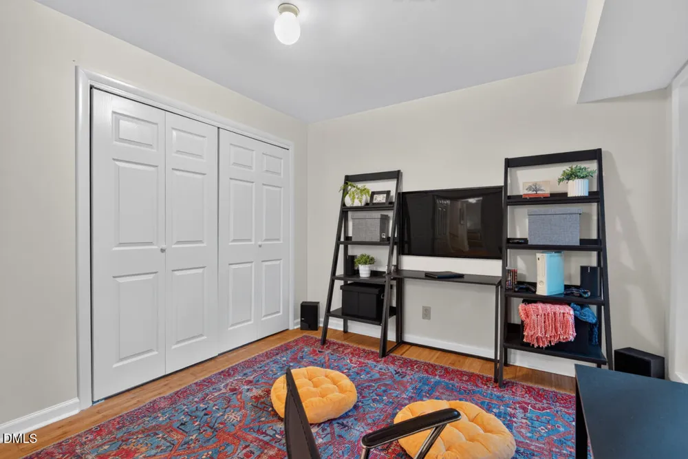 207 Holly Ridge Chapel Hill, NC 27516