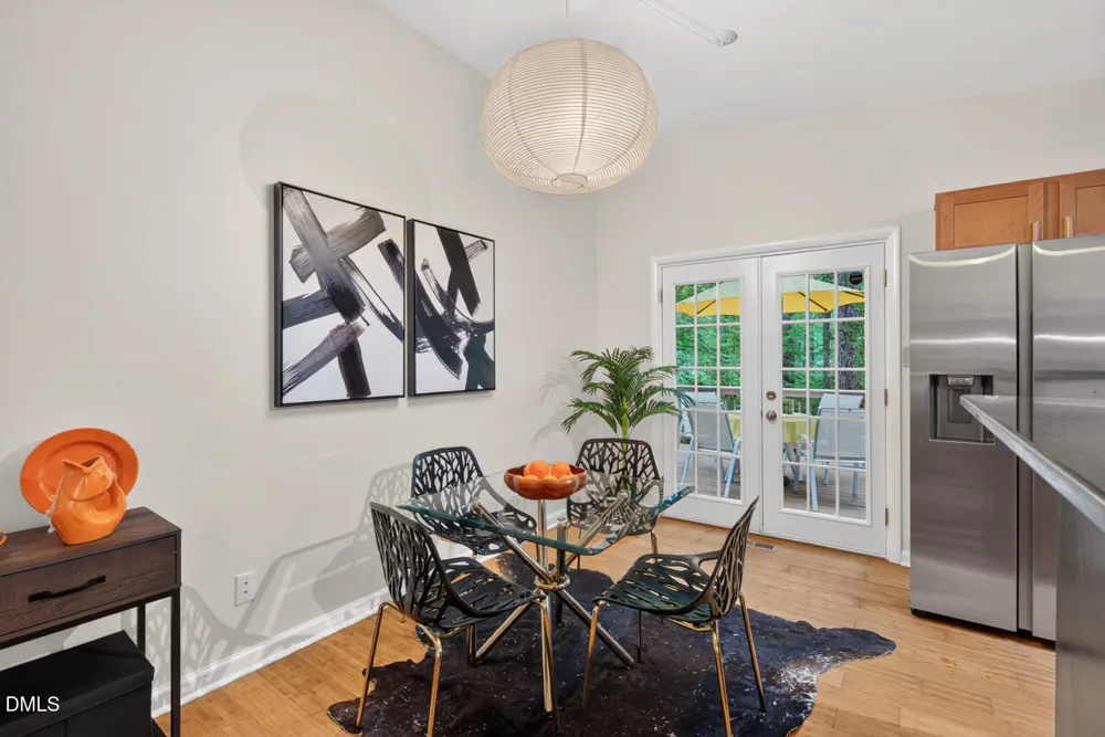 207 Holly Ridge Chapel Hill, NC 27516