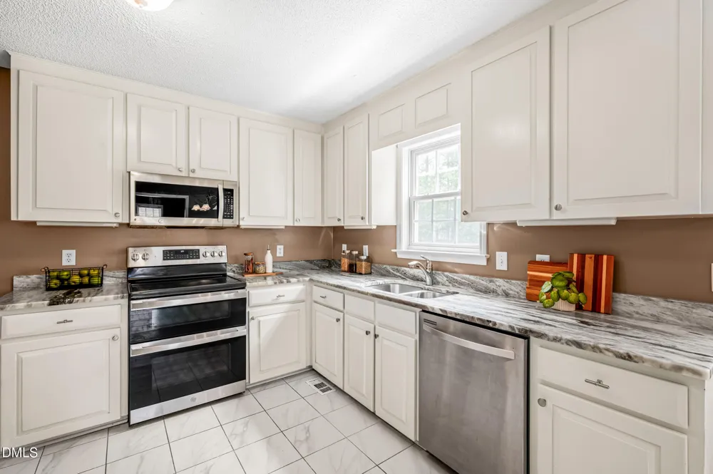 1625 Tall Cane Circle Willow Springs, NC 27592