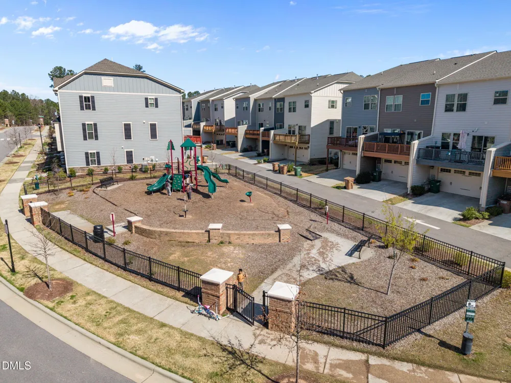 816 Channing Park Circle Cary, NC 27519