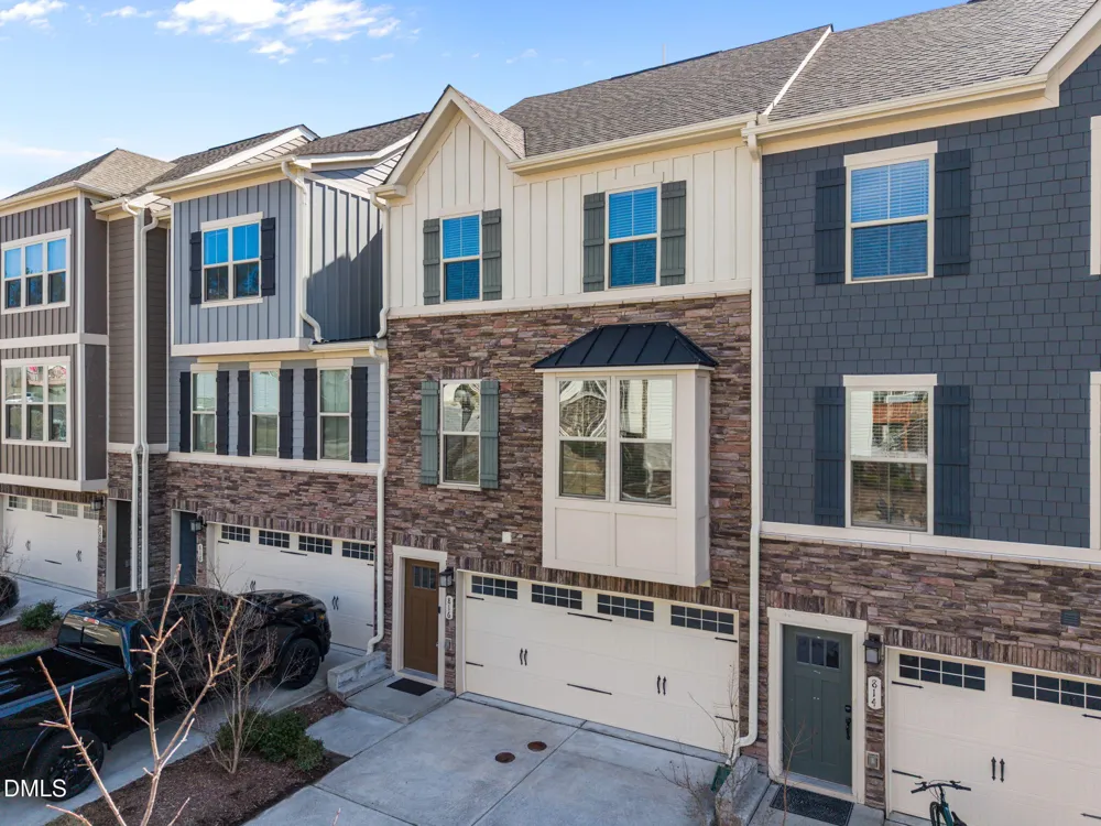 816 Channing Park Circle Cary, NC 27519