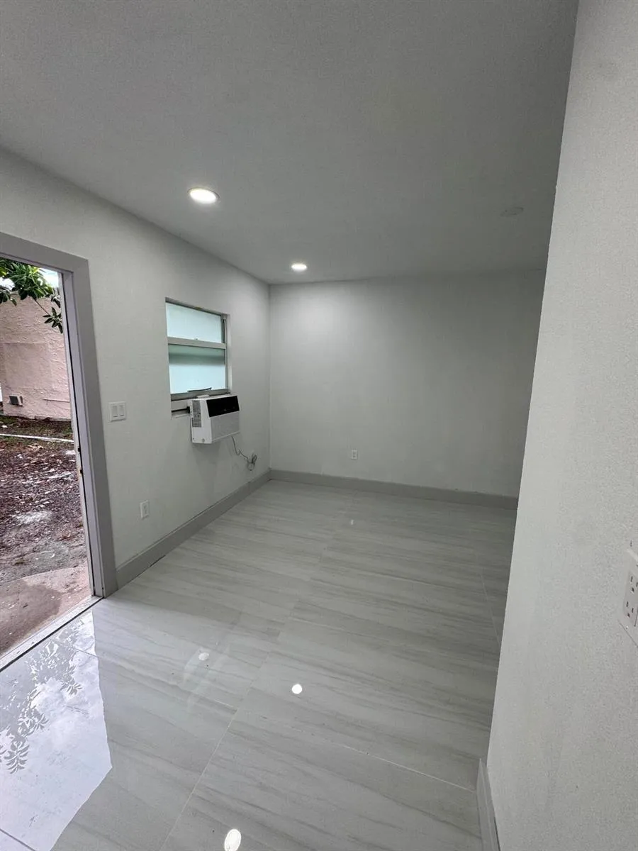 405 E STREET Lake Worth, FL 33460