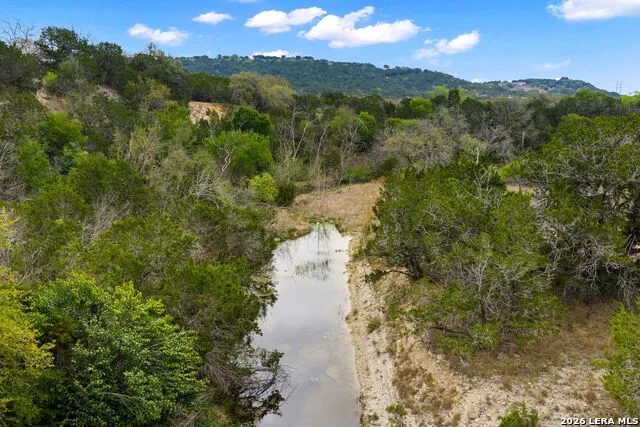 1094 Harper Road Kerrville, TX 78028