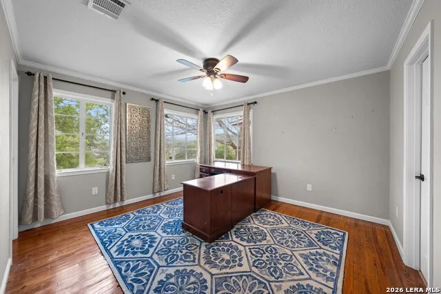 1094 Harper Road Kerrville, TX 78028