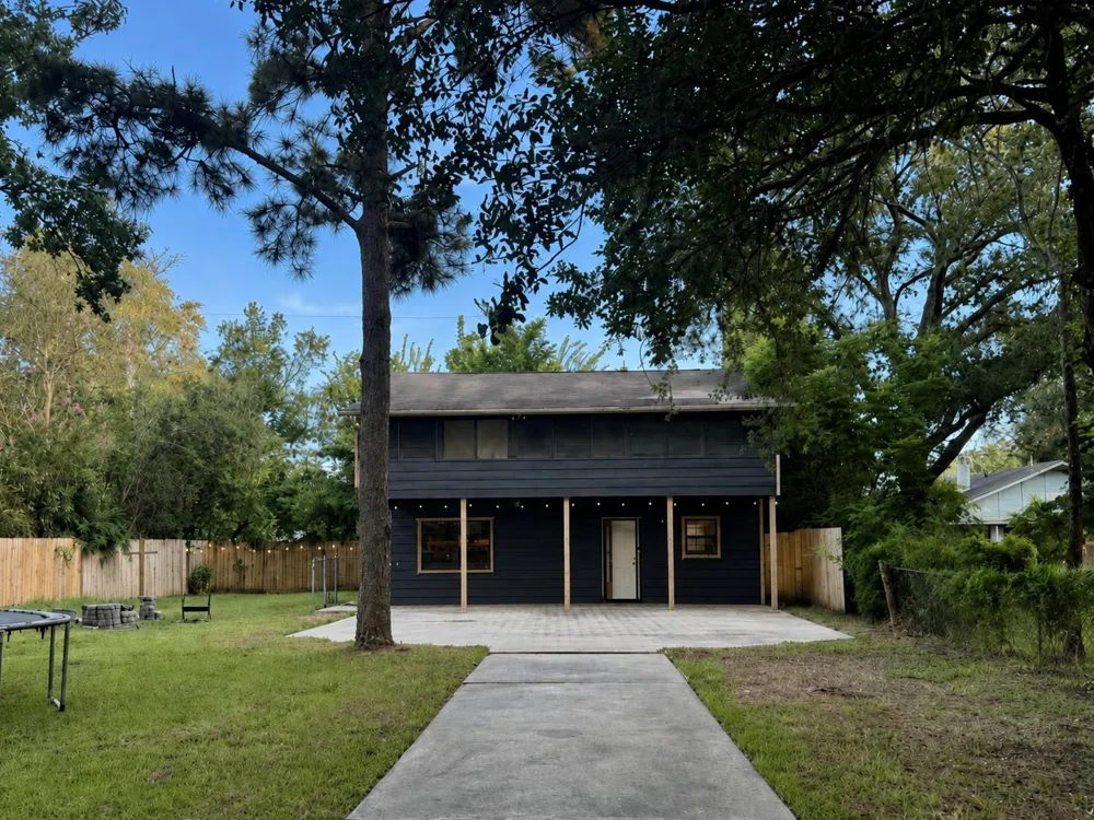 12626 Langford Street Santa Fe, TX 77510