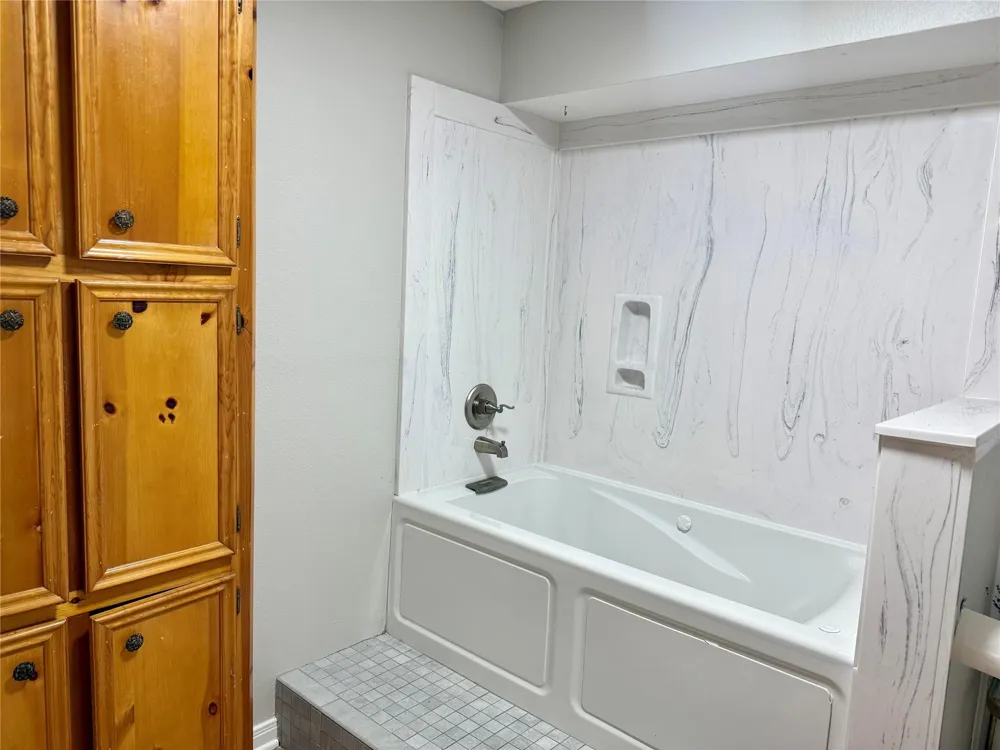 12626 Langford Street Santa Fe, TX 77510