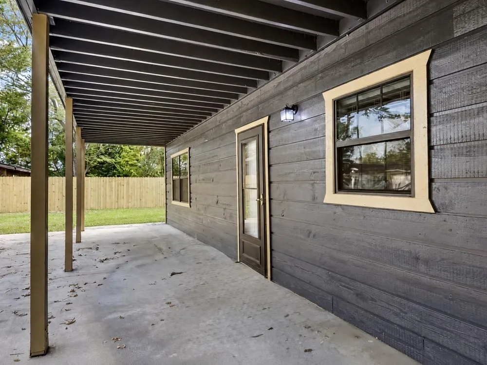 12626 Langford Street Santa Fe, TX 77510