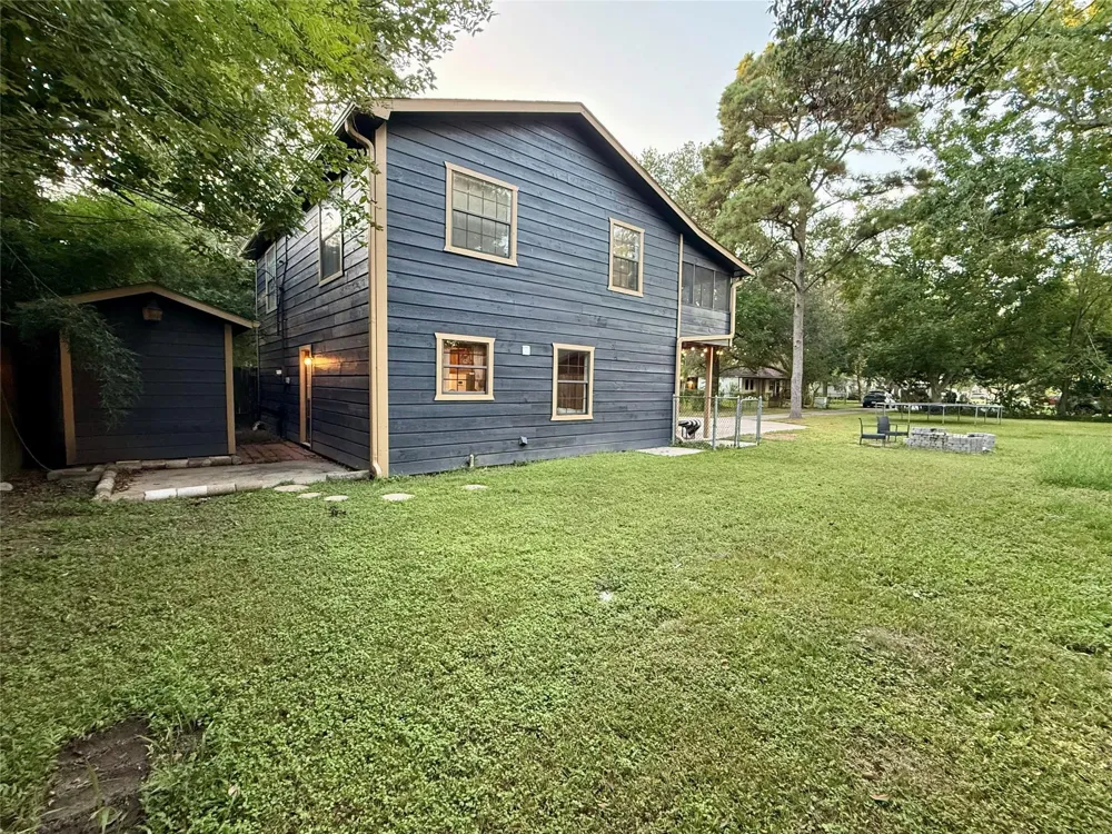 12626 Langford Street Santa Fe, TX 77510