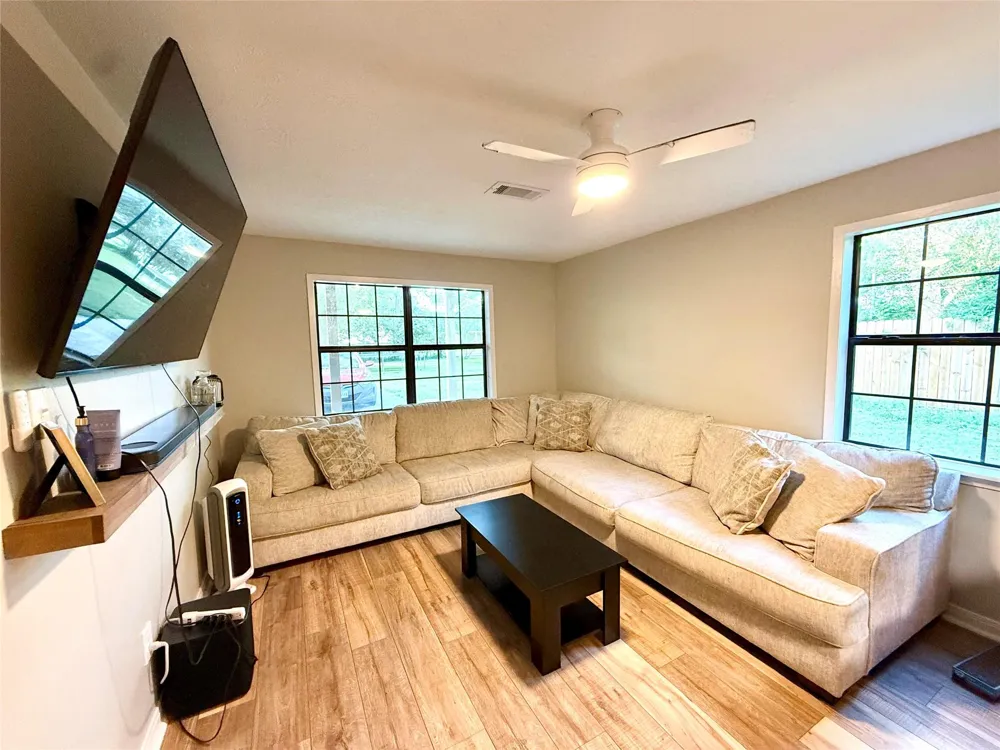 12626 Langford Street Santa Fe, TX 77510