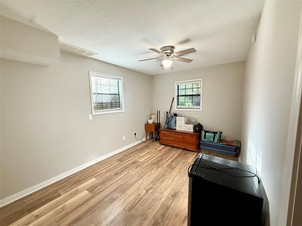 12626 Langford Street Santa Fe, TX 77510