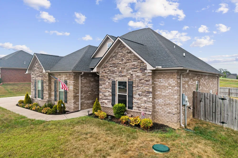 2608 Etna Dr Chapel Hill, TN 37034