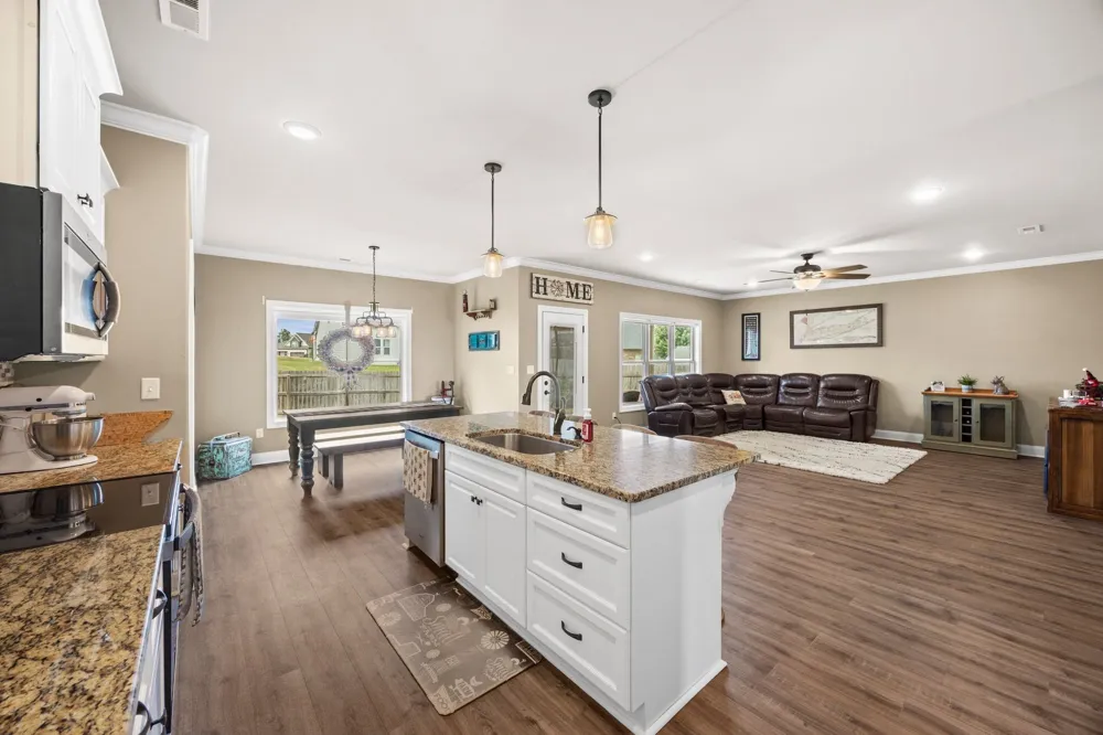 2608 Etna Dr Chapel Hill, TN 37034