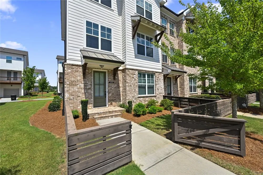 3352 Acorn Harvest Lane Suwanee, GA 30024