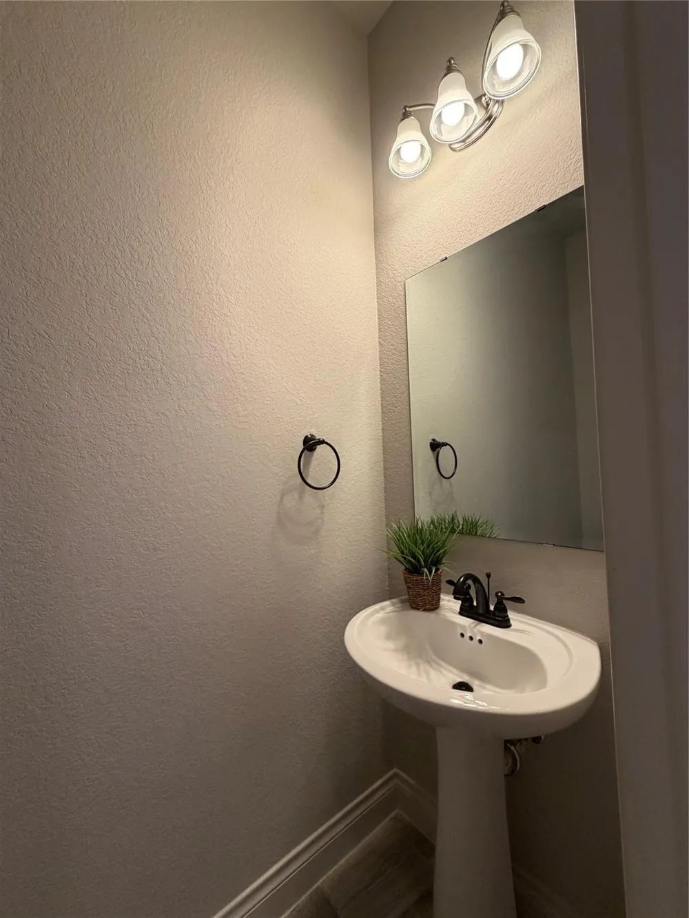 3319 Sky Run Court Missouri City, TX 77459