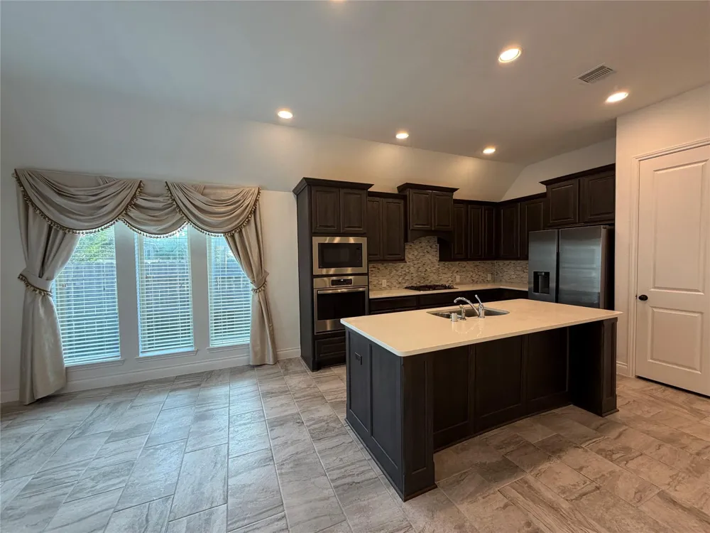 3319 Sky Run Court Missouri City, TX 77459