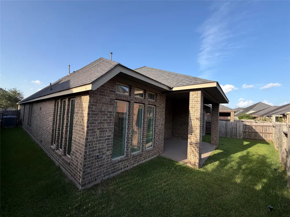 3319 Sky Run Court Missouri City, TX 77459