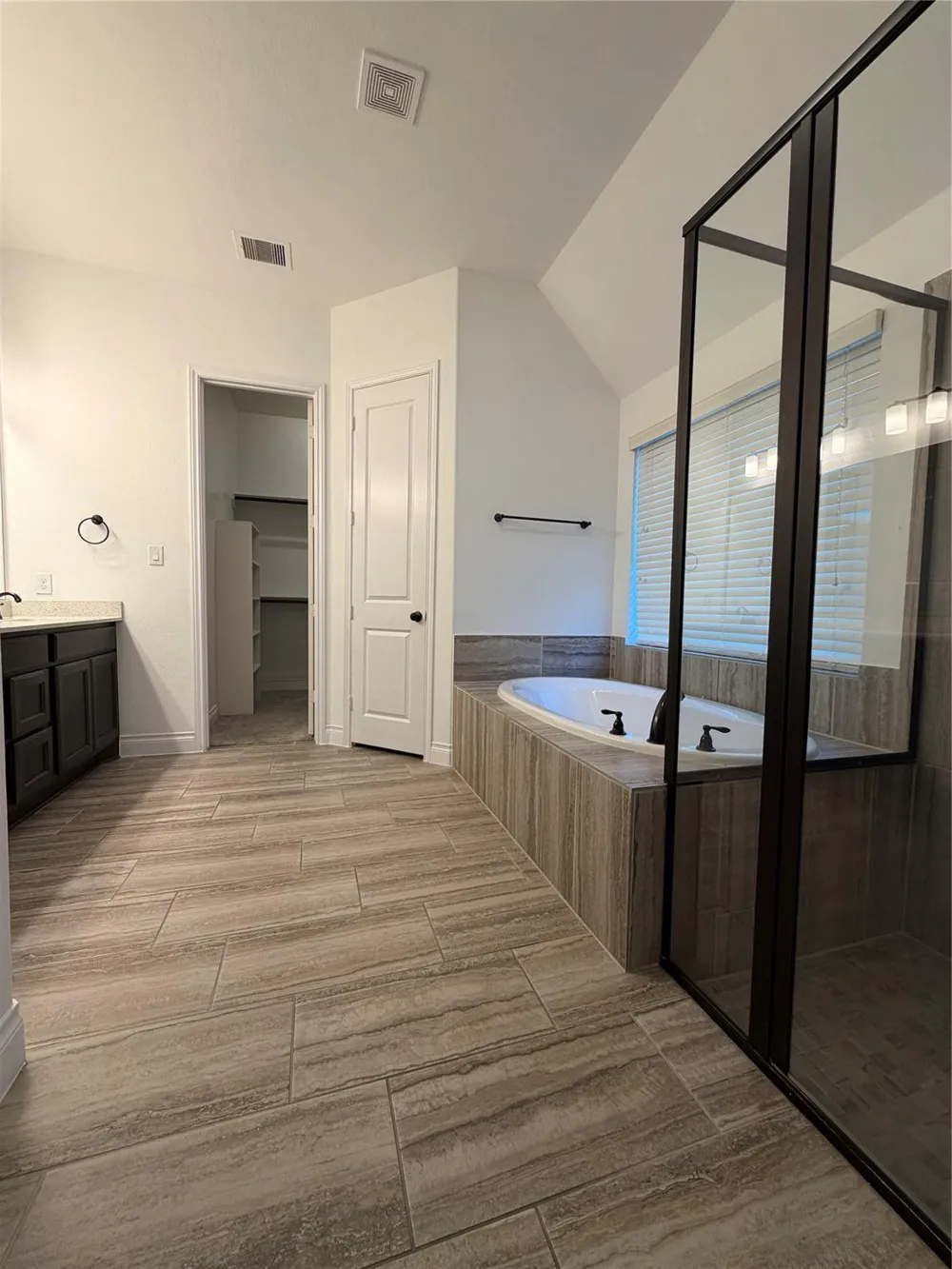 3319 Sky Run Court Missouri City, TX 77459