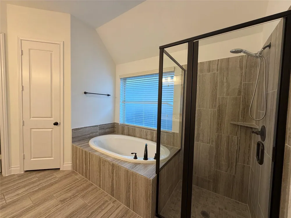 3319 Sky Run Court Missouri City, TX 77459