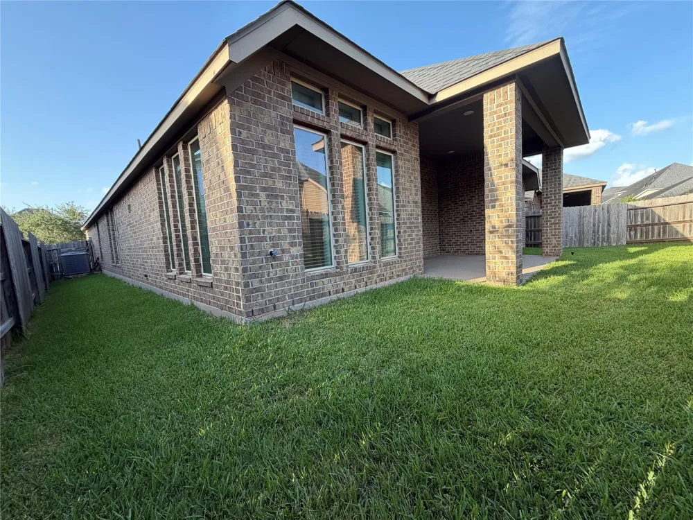 3319 Sky Run Court Missouri City, TX 77459