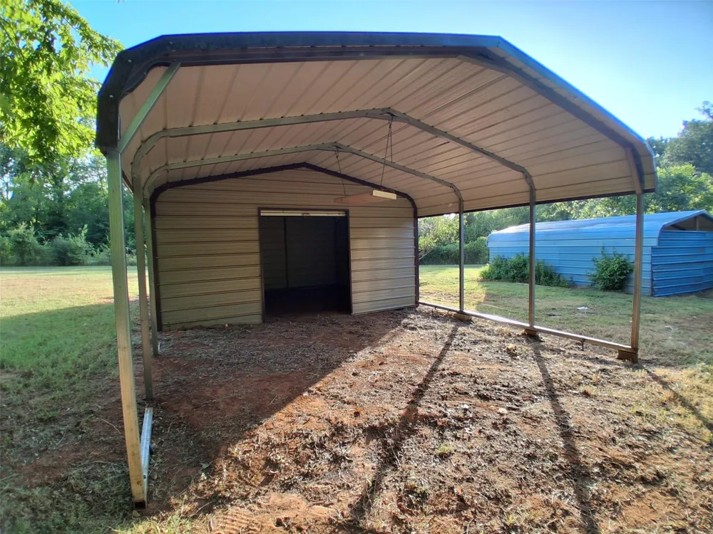 161 An County Road 126 Elkhart, TX 75839