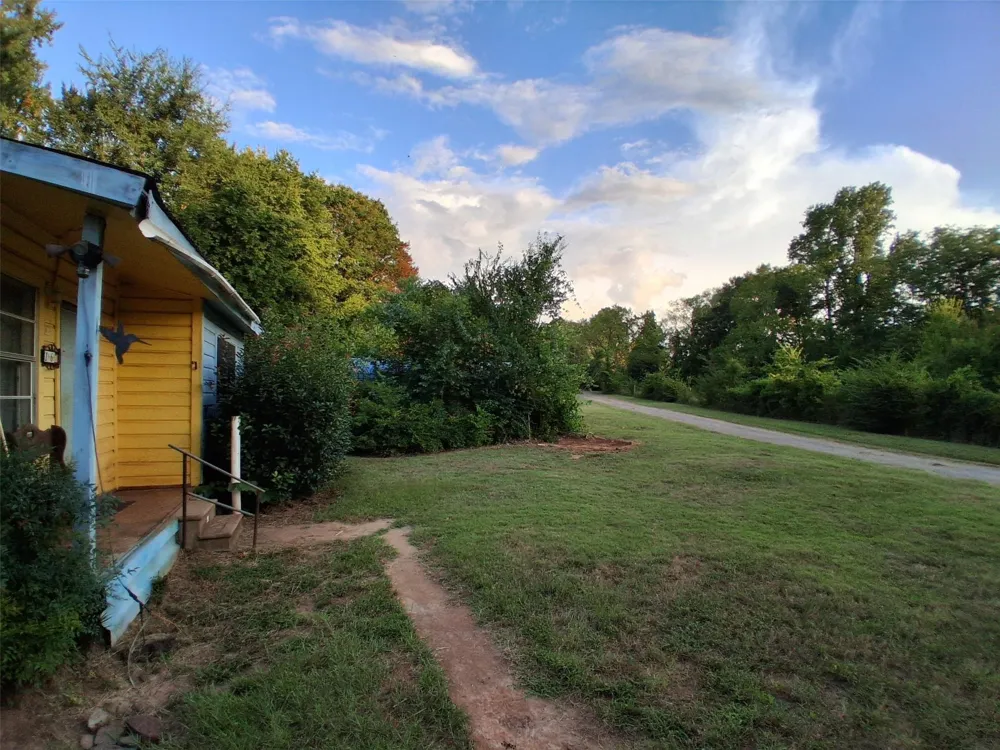 161 An County Road 126 Elkhart, TX 75839