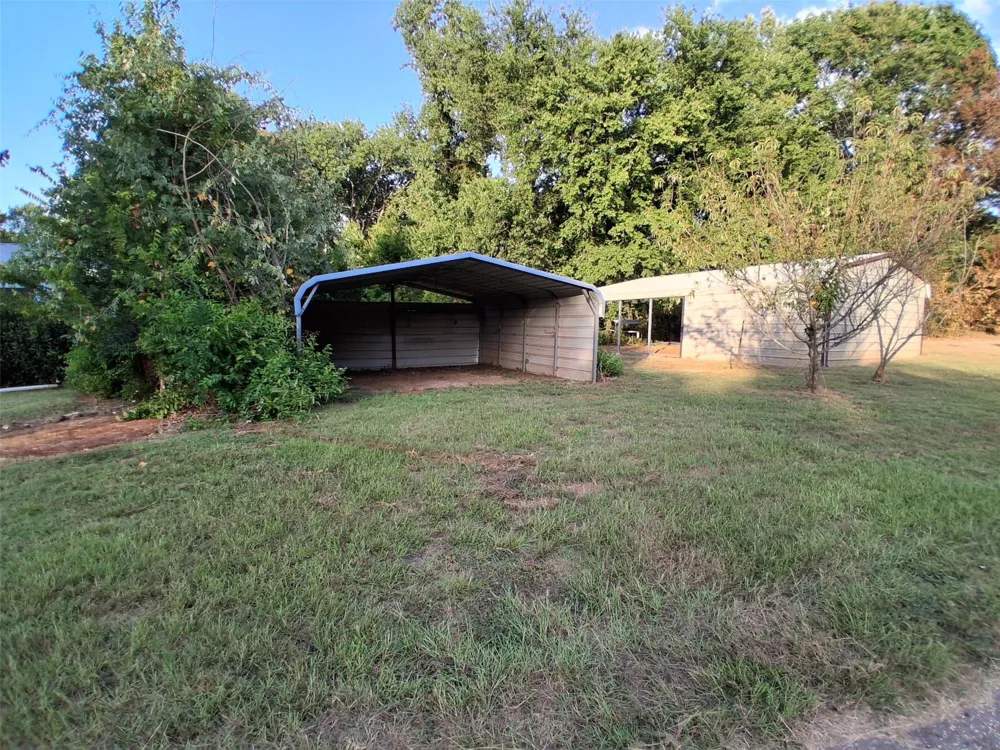 161 An County Road 126 Elkhart, TX 75839
