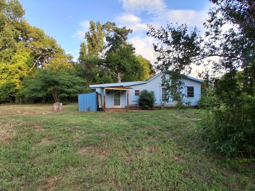 161 An County Road 126 Elkhart, TX 75839