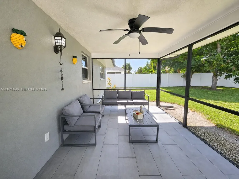 1419 shelby pwky Cape Coral, FL 33904