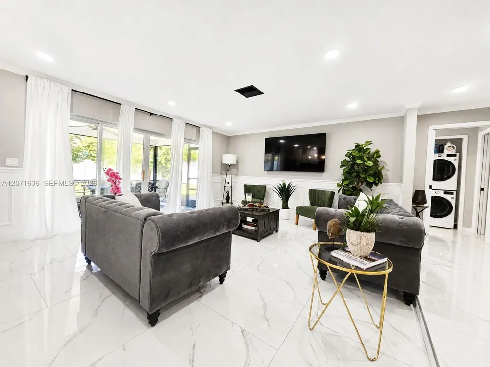1419 shelby pwky Cape Coral, FL 33904