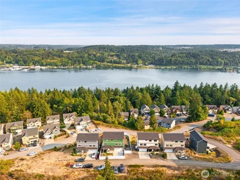 2416 W Echo bay Dr