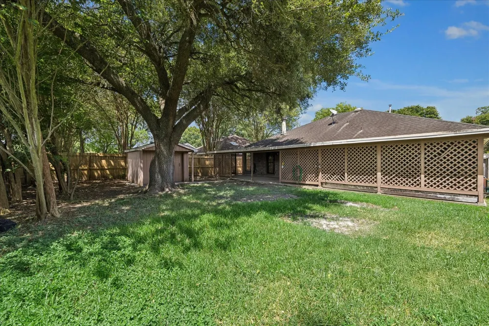 4330 Glen Avon Drive Pasadena, TX 77505