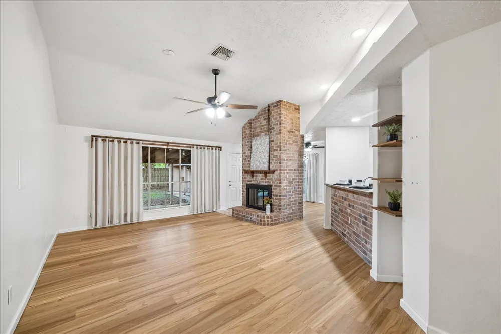 4330 Glen Avon Drive Pasadena, TX 77505