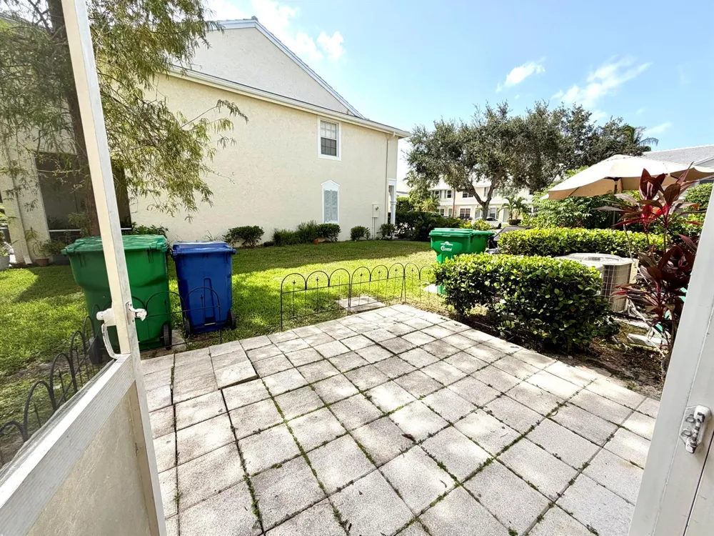 5662 NW 99TH WAY Coral Springs, FL 33076
