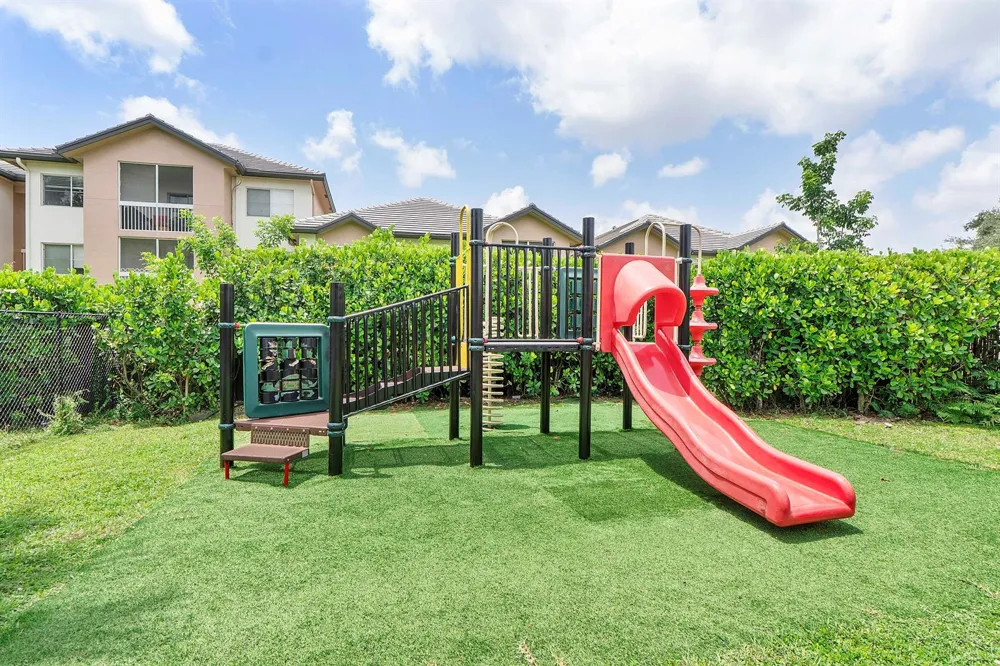 5662 NW 99TH WAY Coral Springs, FL 33076