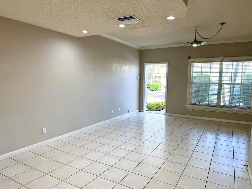 5662 NW 99TH WAY Coral Springs, FL 33076