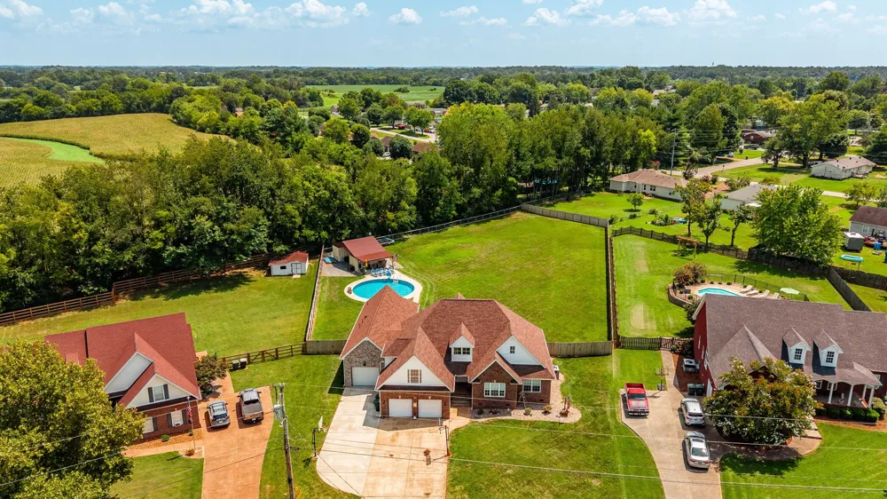 124 Emma Dr Portland, TN 37148