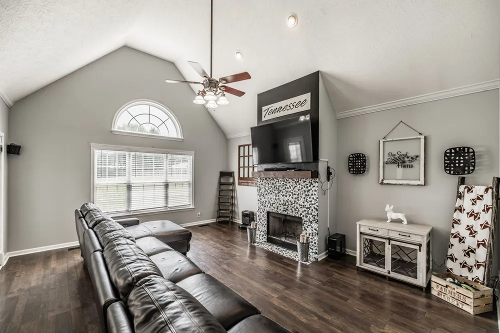 124 Emma Dr Portland, TN 37148