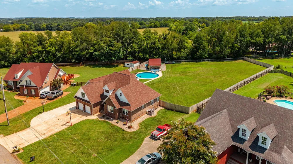 124 Emma Dr Portland, TN 37148