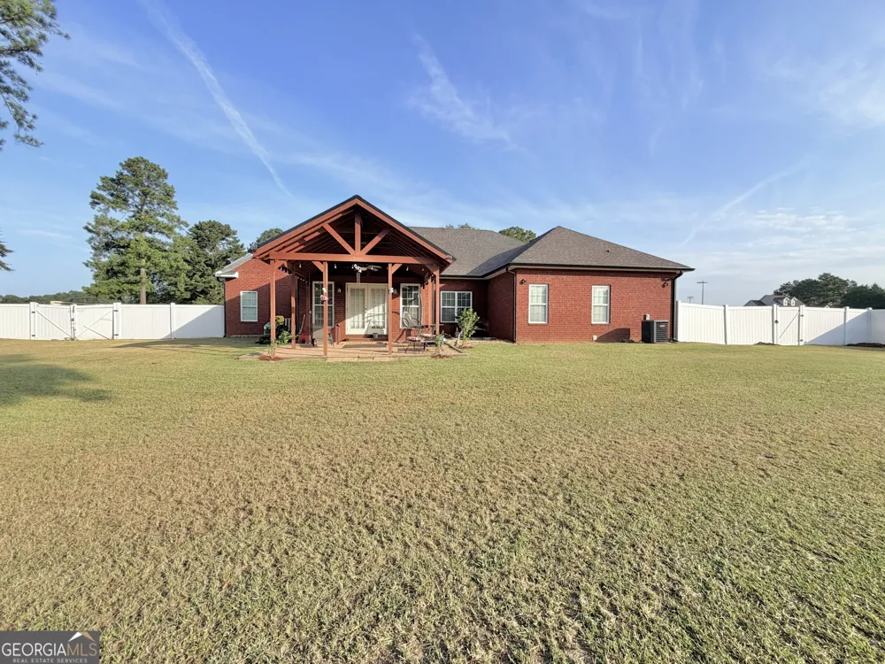 211 Broad Meadows RD Dublin, GA 31021