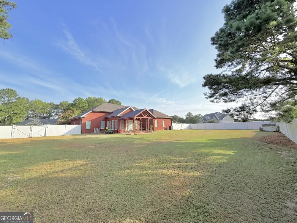 211 Broad Meadows RD Dublin, GA 31021