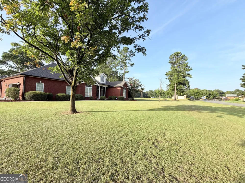 211 Broad Meadows RD Dublin, GA 31021