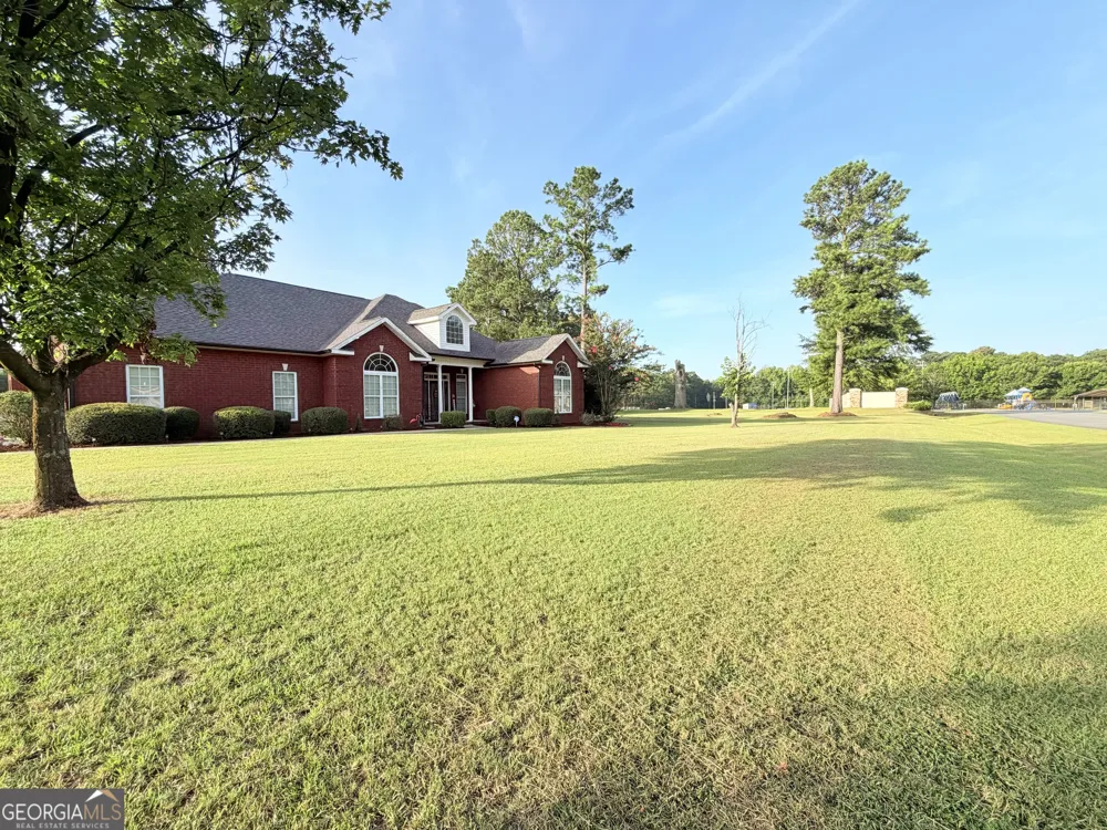 211 Broad Meadows RD Dublin, GA 31021