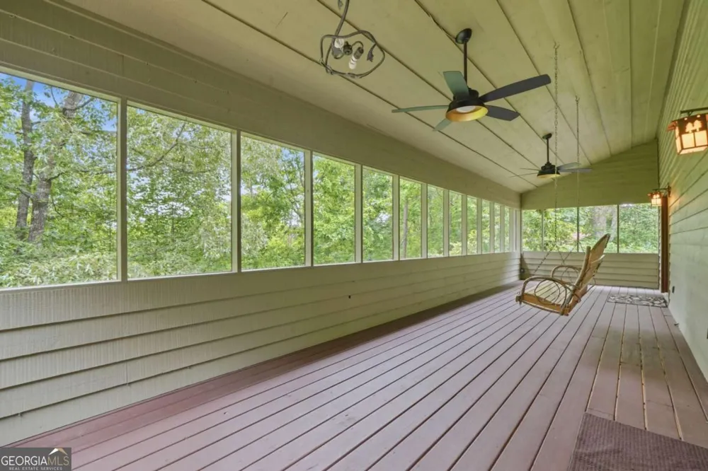 946 Laurel CIR Blue Ridge, GA 30513