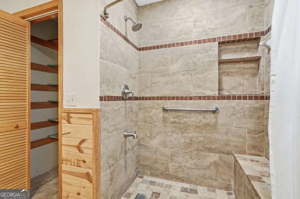 946 Laurel CIR Blue Ridge, GA 30513