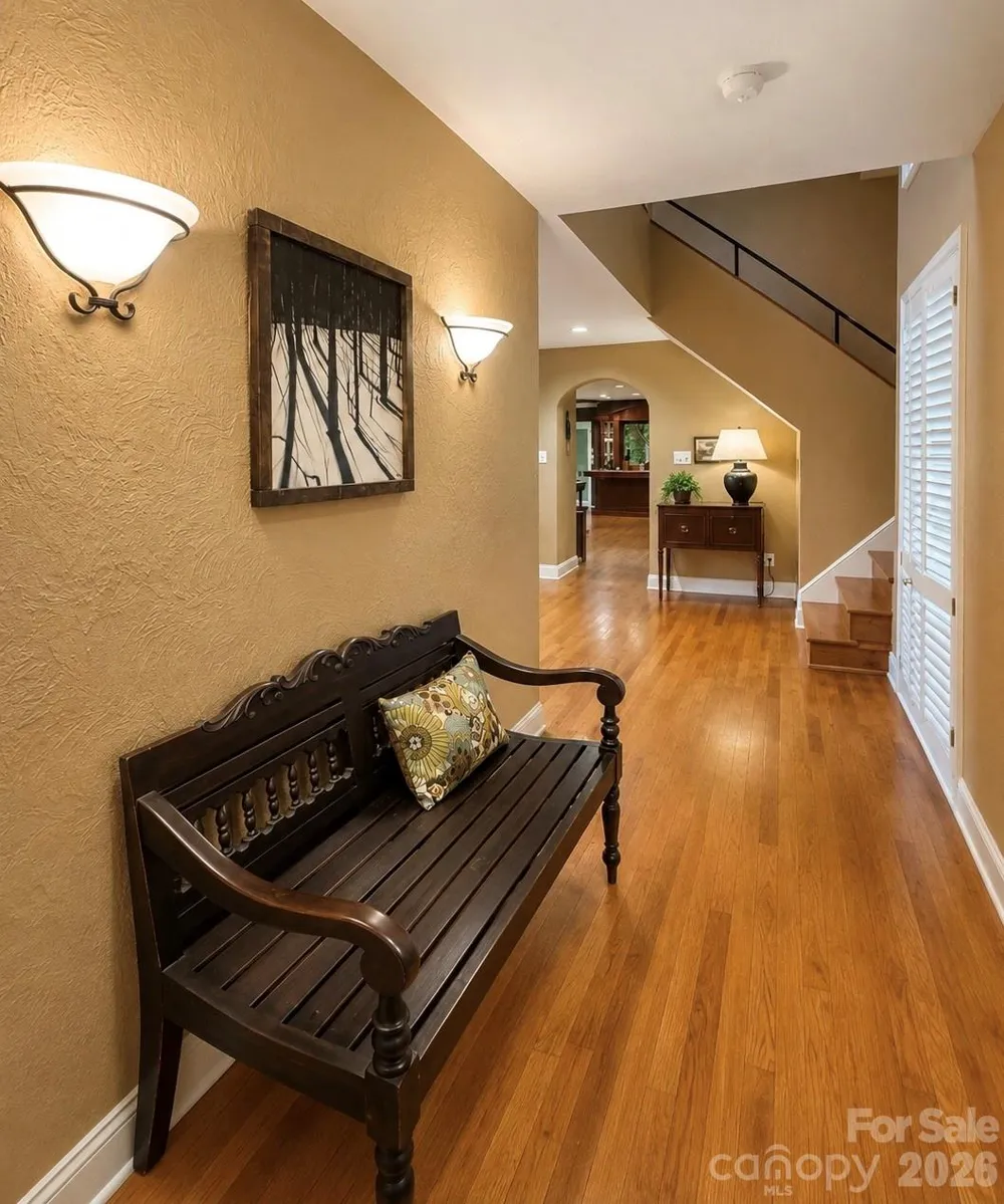 4821 Elmhurst Drive NE Hickory, NC 28601