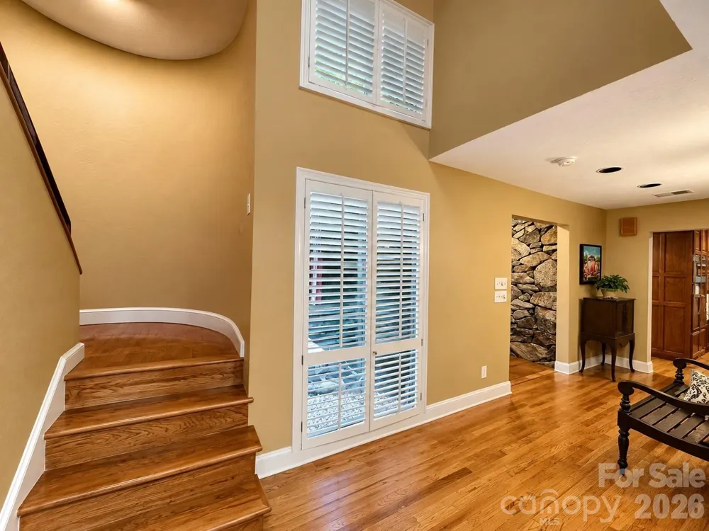 4821 Elmhurst Drive NE Hickory, NC 28601