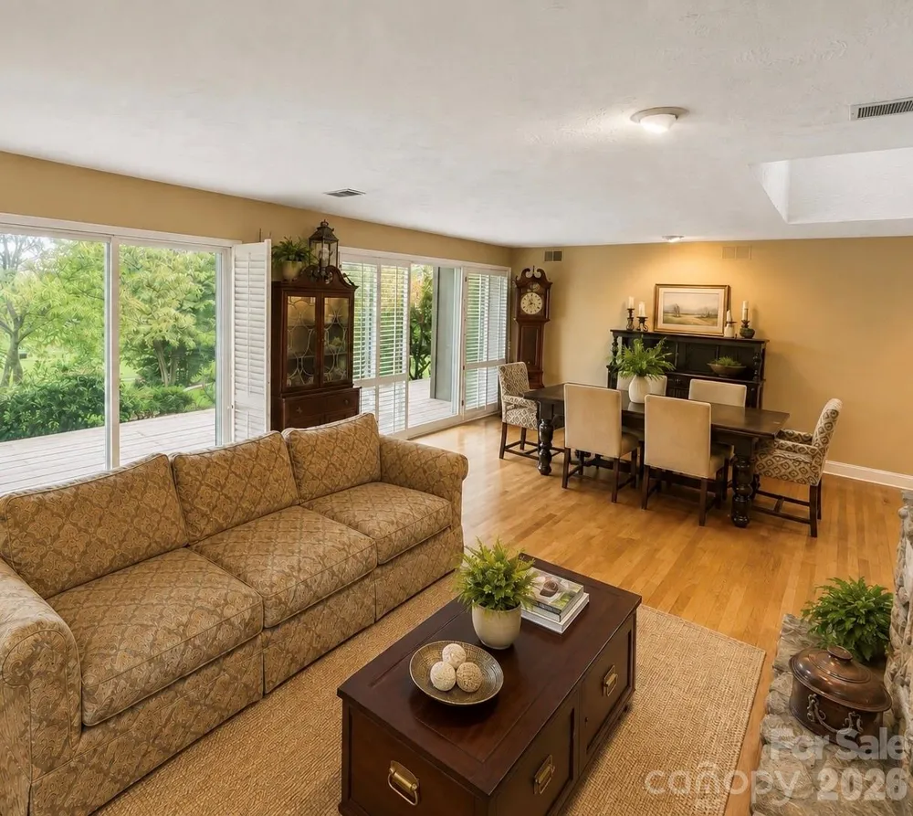 4821 Elmhurst Drive NE Hickory, NC 28601